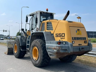 Liebherr L550 2011 afbeelding 3 miniatuur