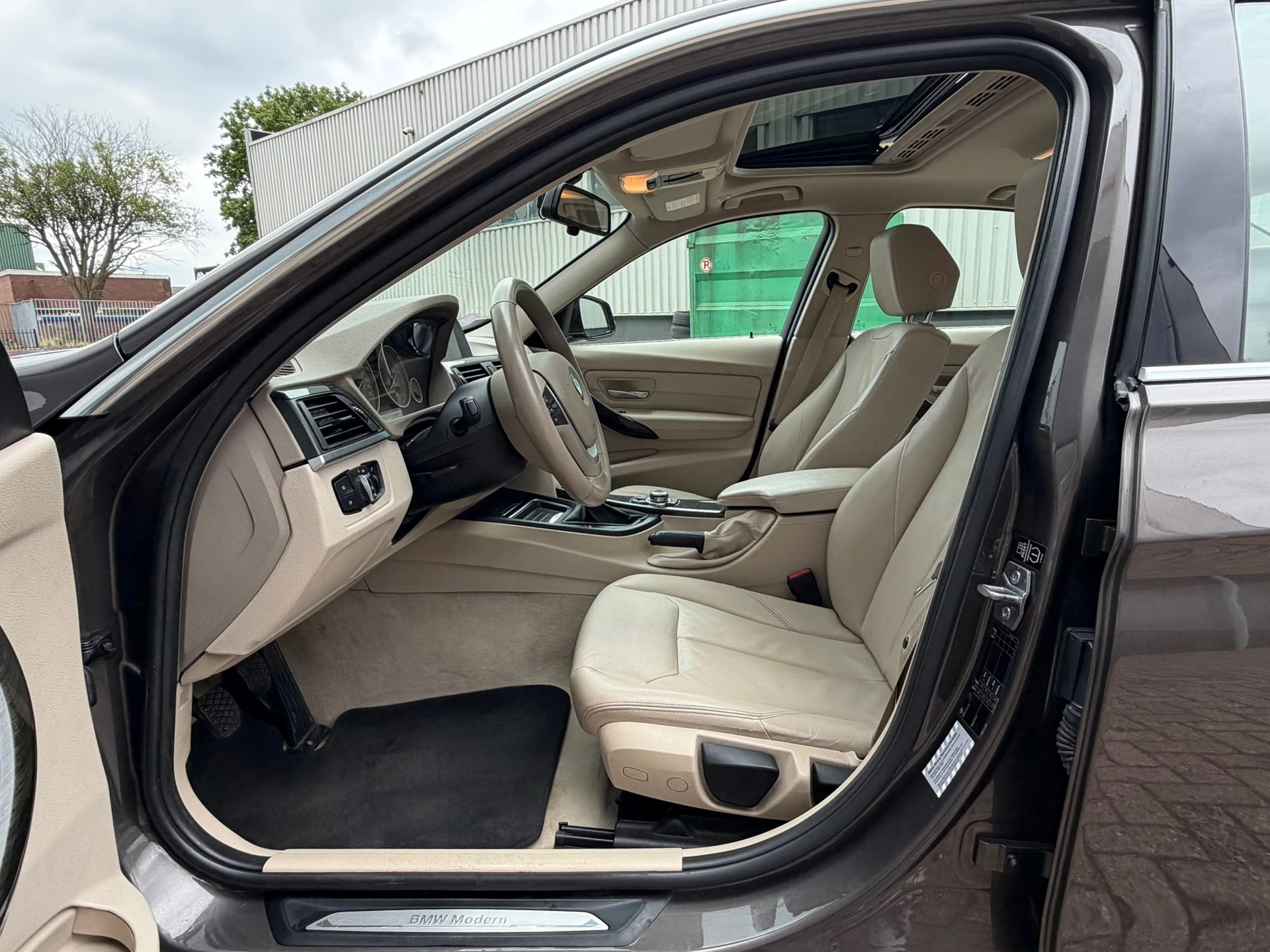 BMW 3 Serie 2012 - 320i EfficientDynamics Edition Upgrade Edition bj.2012 Navi|Leder|Open dak|Nap. afbeelding 15