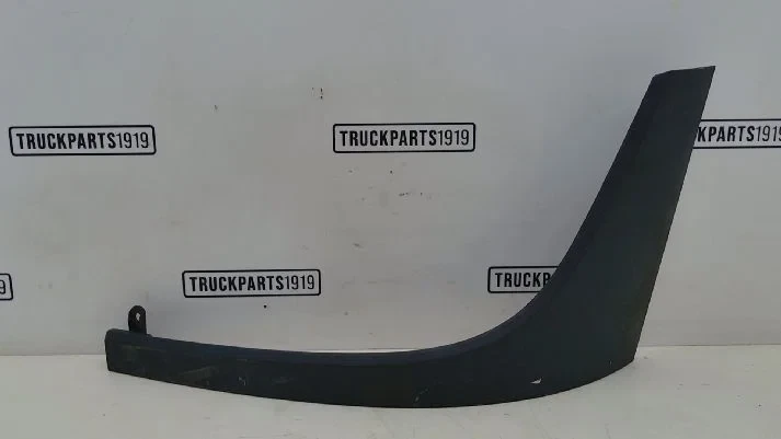 Mercedes-Benz - Body & Chassis Parts Koplamprand Li. MB MP4 imagem 1