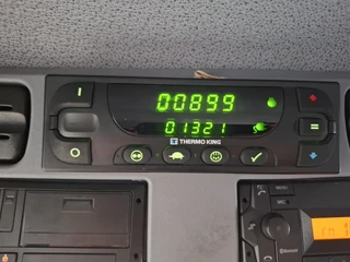 Mercedes-Benz Atego 2020 - 1523 / THERMOKING T560R / 201691 KM / LAMBERET ISOLATED COOLBOX 7MTR / PLATFORM 1500KG / TUV:06-11-2026 / TOP CONDITION / AUTOMATIC / EURO-6 / 2020 obrazek 30