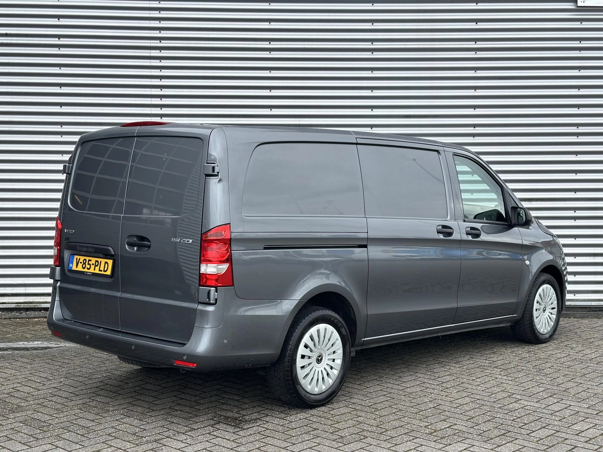 Mercedes-Benz Vito 2023 - 119 CDI L2 Automaat LED Achterdeuren Carplay afbeelding 2