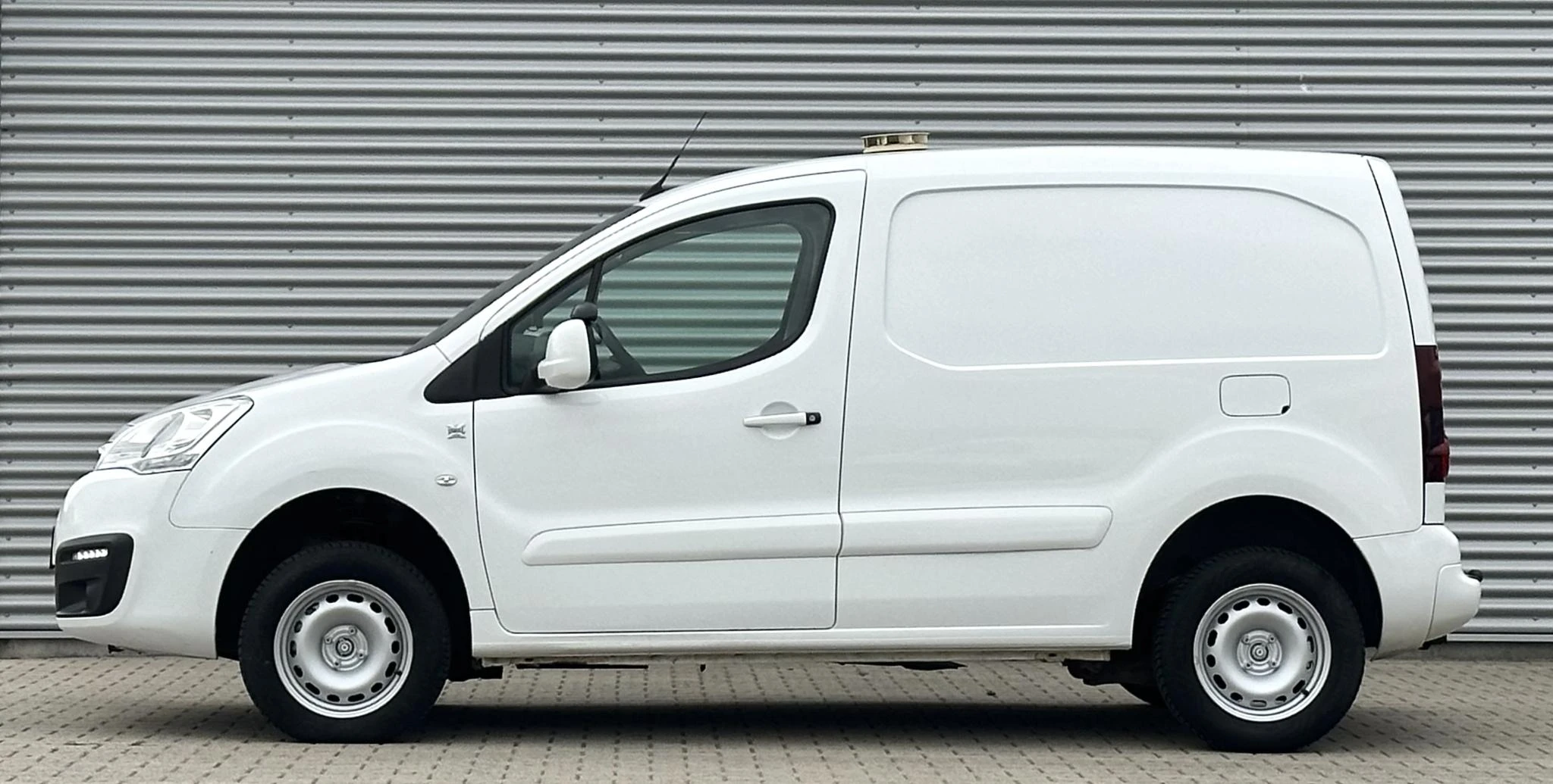 Peugeot Partner 2015 - 120PK 1.6 BlueHDi 100 L1 4x4 Dangel MARGE afbeelding 6