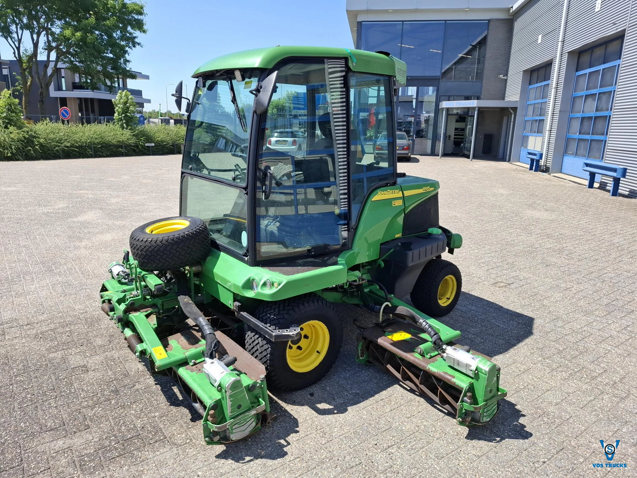 John Deere 2016 - 1905 / AWD / 31KW / NL REEL MOWER / !!!MARGE!!! / 8100 HOURS / 2016 afbeelding 1