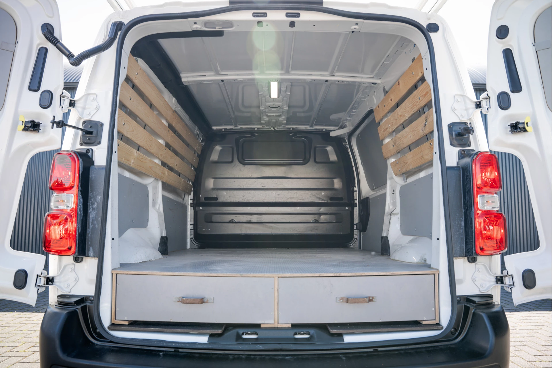 Opel Vivaro 2021 - 2.0 L2H1 | 150 PK | Cruise | Airco | Imperiaal | Trekhaak image 11