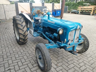 Fordson Dexta изображение 2 миниатюра