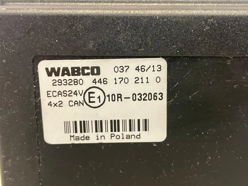 Iveco - 504215042 ECAS 4X2 CONTROL UNIT WABCO 4461702110 image 2