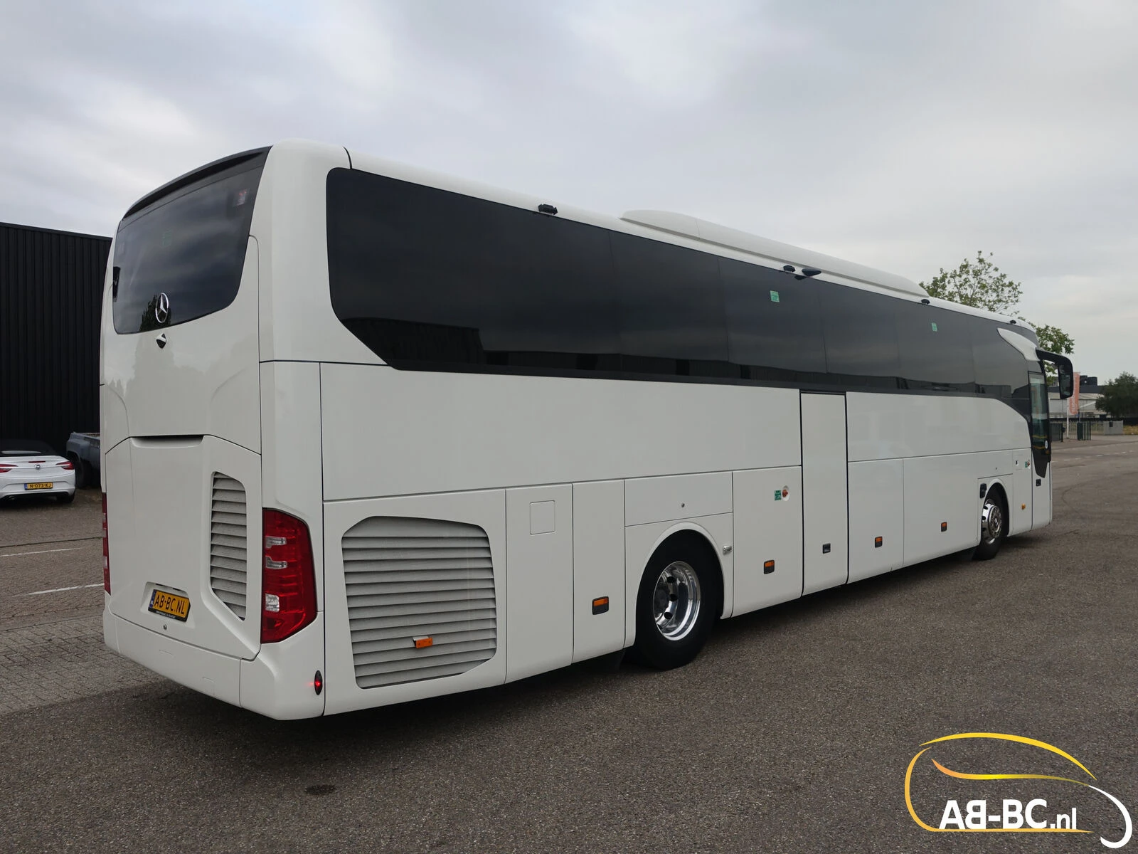 Mercedes-Benz Tourismo RHD 2023 afbeelding 15