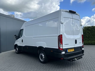 Iveco Daily 2024 - 35S14 2.3D 136 PK FACELIFT / L2H2 / ** 20.950 KM ** / TREKHAAK / 3.500 KG AHG / 270 ACHTERDEUREN / ECC AIRCO / APPLE CARPLAY / 3 ZITS obrazek 4