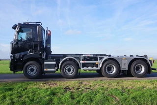Renault C520 2025 - 8x4 WSG met 30-tons AJK haakarm bild 3