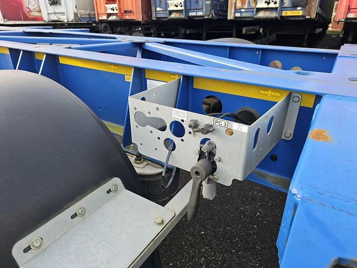 Van Hool A2C001 container CHASSIS -55 foot - 2 X 20 FOOT 45 ft 40 ft. -BPW DISC.-steering axle- 2 pieces -financiering mogelijk 2020 image 33