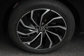 Volkswagen Golf 2022 - 1.5 eTSI 150pk Automaat Style image 2 miniature