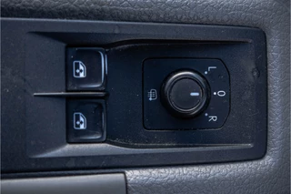 Volkswagen Crafter 2020 - 4 MOTION L3H2 | 141 PK | Cruise | Camera | PDC | Zijschuifdeur L+R | Airco afbeelding 25