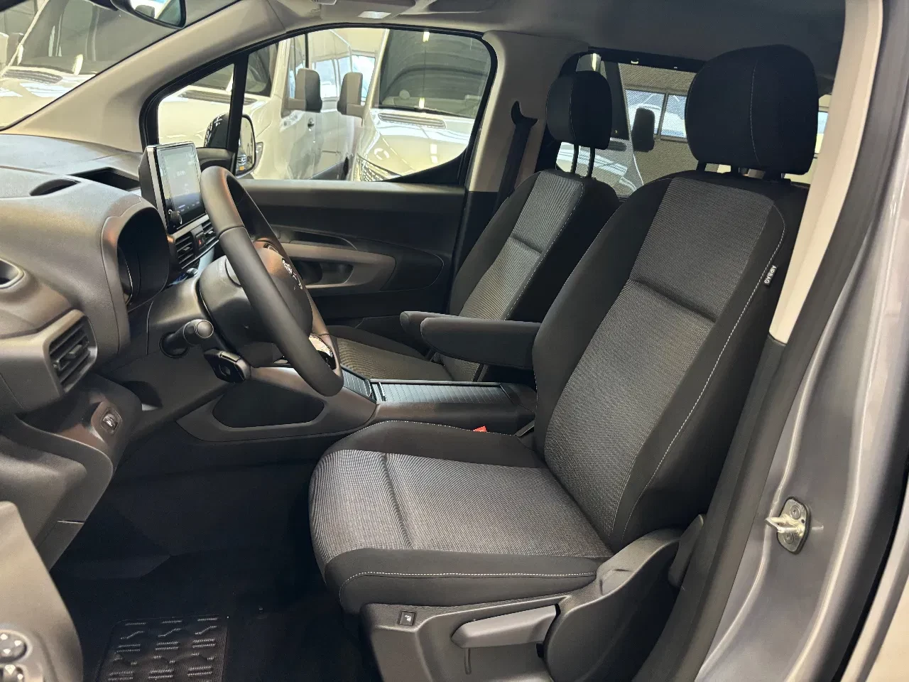 Toyota ProAce 2023 - City Verso Electric Long 7 Persoons Ongebruikt imagen 17