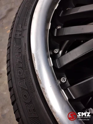Volkswagen N/A - Occ Band 295/30R22 103V Roadian HP Nexen set image 6