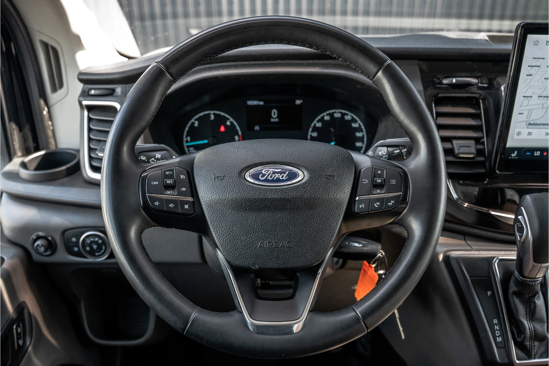Ford Transit 2023 - 2.0 EcoBlue L3H2 | 170 PK | Automaat | Trekhaak 3.5T | 1e Eigenaar | 360° Camera | Carplay | PDC | Trekhaak afbeelding 14