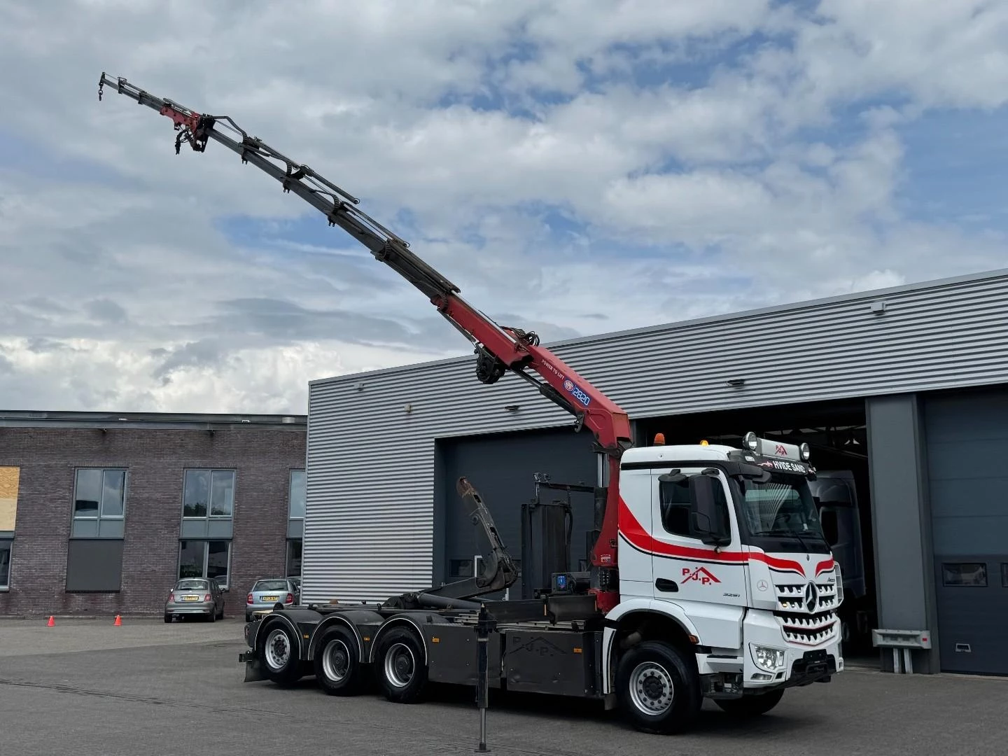 Mercedes-Benz Arocs 3251 8x4,hooklift,HMF 3220 k5 jib k4 ,winch 2019 afbeelding 1
