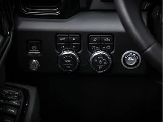 GMC Sierra 2024 - 1500 AT4 obrazek 17