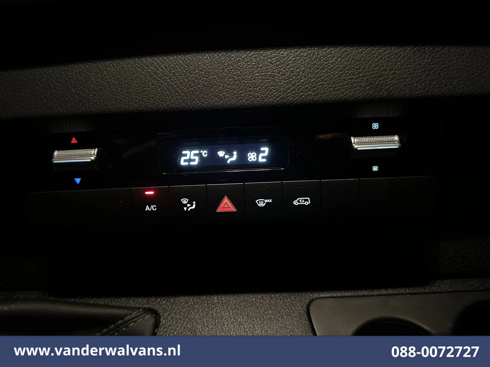 Mercedes-Benz Sprinter 2021 - 315 CDI 150pk L2H1 Euro6 Airco | Camera | Apple Carplay | Chauffeursstoel obrázek 5