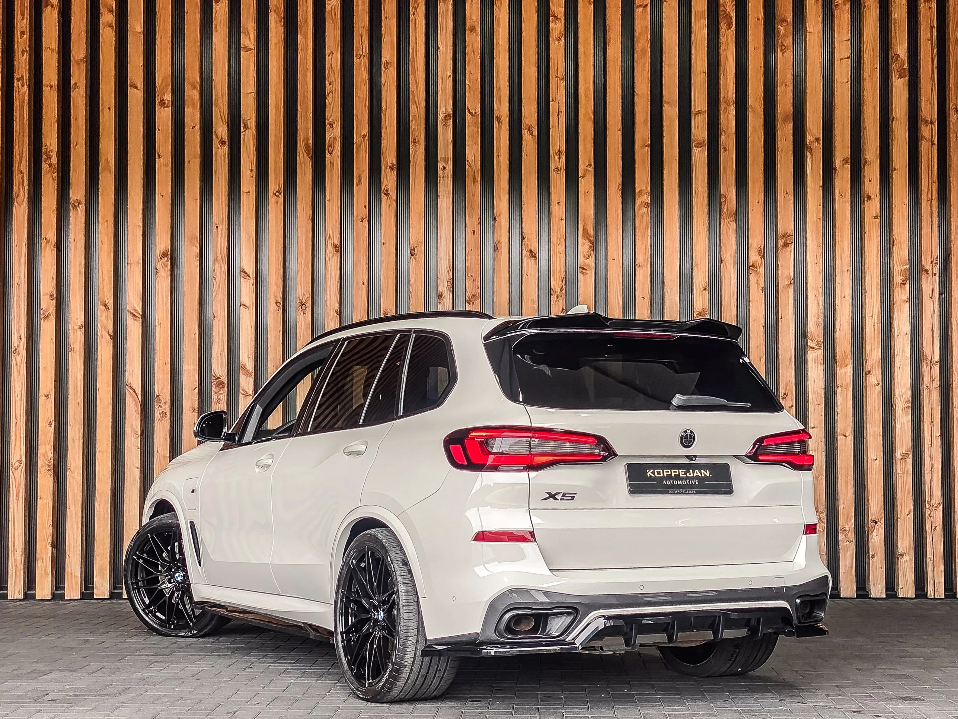 BMW X5 2022 - xDrive45e 394PK Automaat High Executive M-Sport afbeelding 18