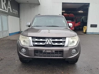 Mitsubishi Pajero 2013 - GLS 3.5 - V6 , 4x4 , 7 Pers. , Full option imagen 6
