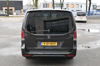 Mercedes-Benz V-Class 2024 - 300d AMG L2 DC zdjecie 16