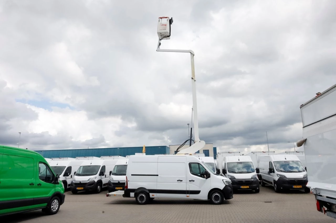 Renault Master 2021 - T35 2.3 dCi 145pk L2H2 121FT Hoogwerker Werkhoogte 10 meter 01-2021 afbeelding 4