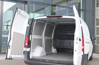 Mercedes-Benz eVito 2023 - eVito 112 Lang 66 kWh |AIRCO/CAMERA/STOELVERW. |Certified afbeelding 3 miniatuur