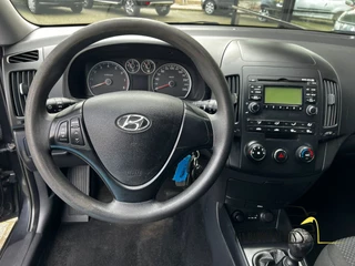 Hyundai i30 2010 - 1.4i Active Cool / apk 3-2027 imagem 7