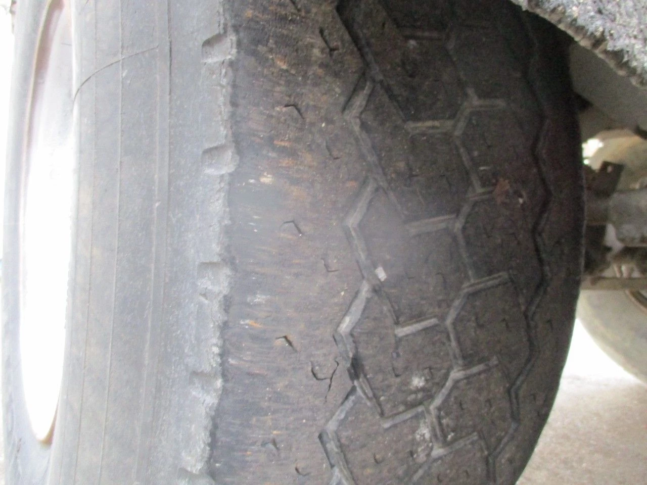 Kaiser 2004 - 2 axle , Steel tipper trailer , Drum Brakes , Spring Suspension obrázek 10