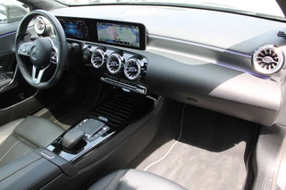 Mercedes-Benz A-Class 2022 - 200 AUT7 Luxury Line PANORAMADAK LEDER SFEER CARPLAY KEY-LESS GO imagen 14