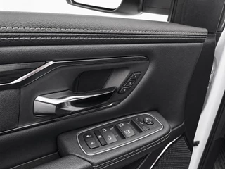 Dodge Ram 1500 2024 - 5.7 V8 4x4 Crew Cab SPORT GT BPM VRIJ! | Incl LPG | Trekhaak 13-polig | Bedcover | Adaptive cruise | PANORAMADAK| bild 30