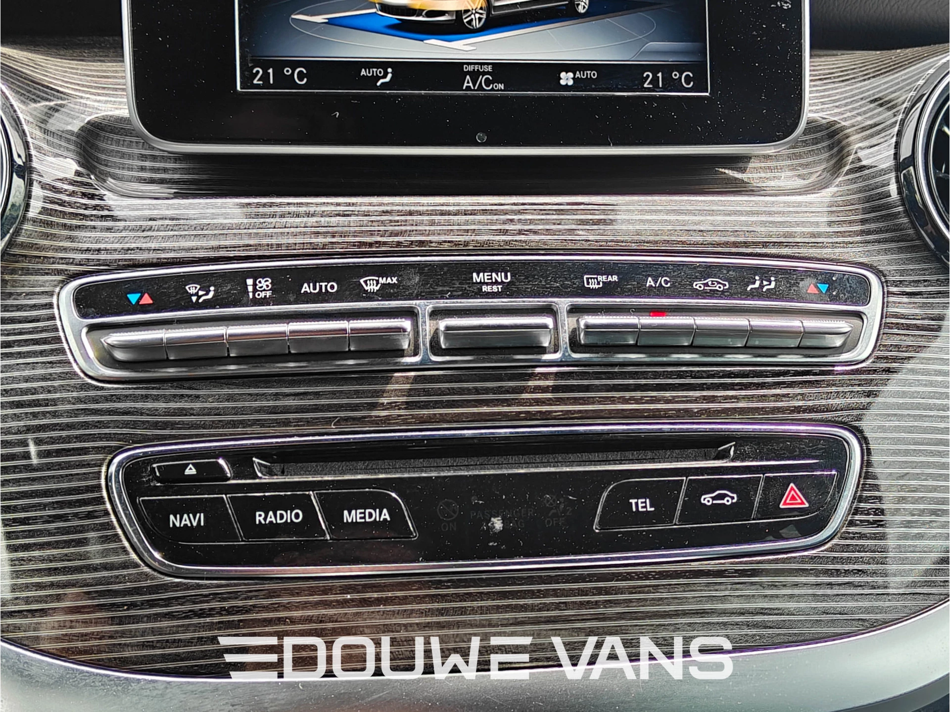Mercedes-Benz V-Klasse 2019 - V300 L2 DC Avantgarde 360 Camera Trekhaak 239PK afbeelding 18