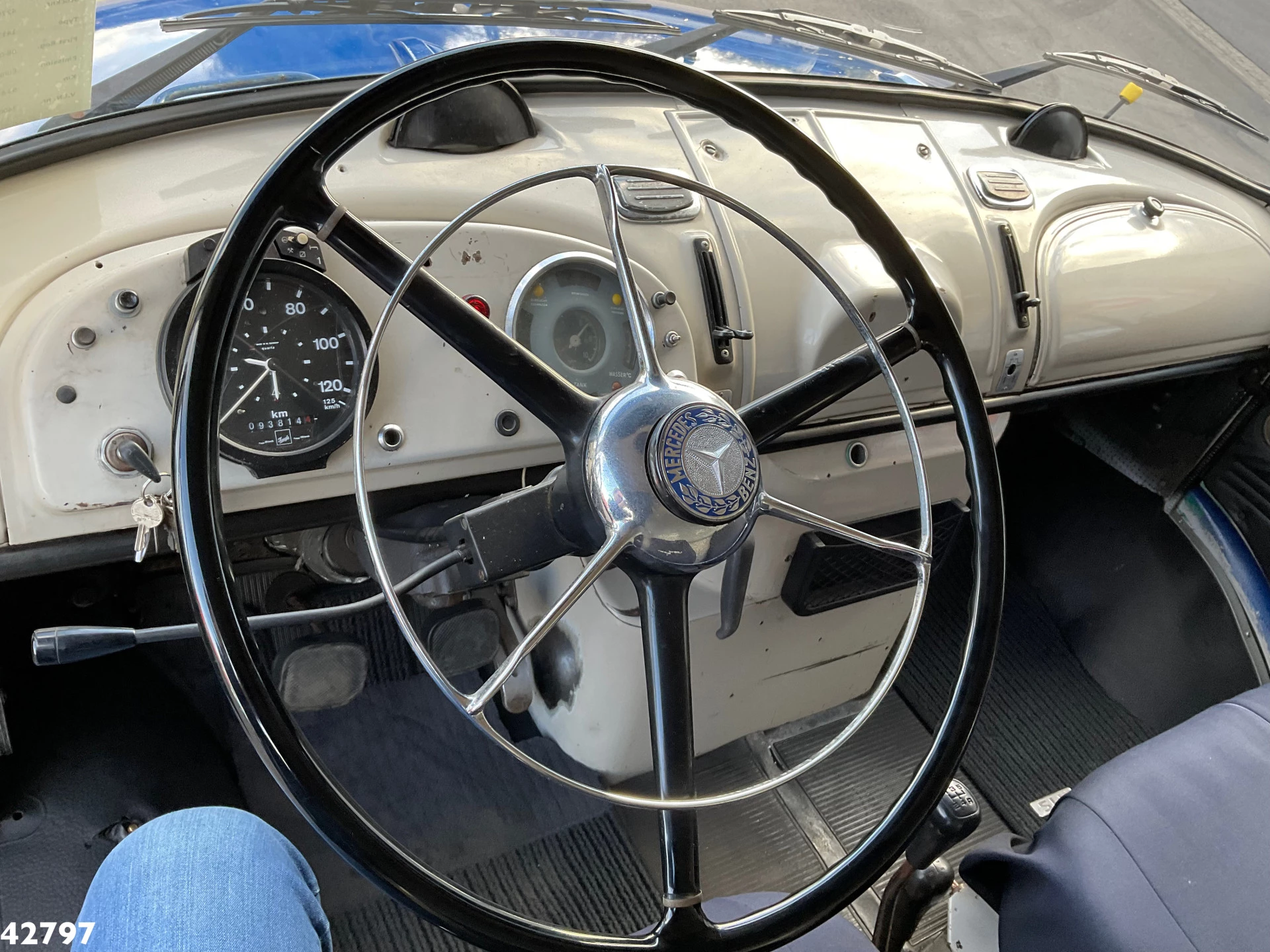 Mercedes-Benz 1413 Saugaufbau Oldtimer Just 93.814 km! 1964 image 10