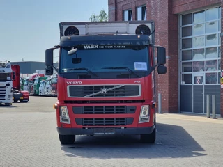 Volvo FM 2007 - 300 4x2 - Livestock 1 deck - Ventilation - Euro 4 - I shift imagen 3