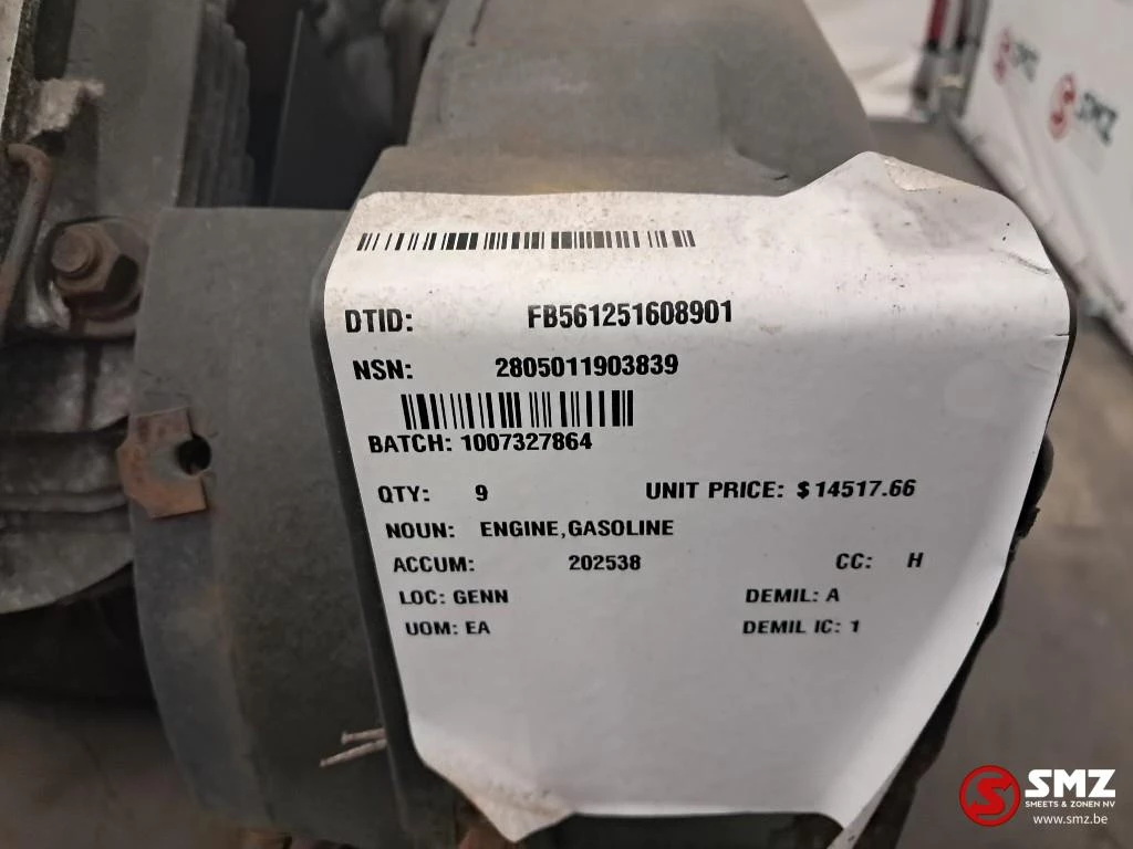 Diversen - Motor + versnellingsbak Wisconsin V465D image 6