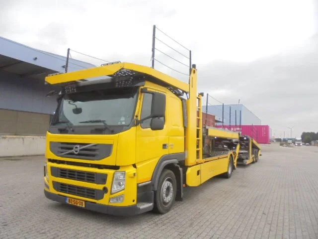 Volvo FM 330 2012 - KASSBOHRER afbeelding 1