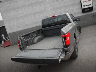 Ford F-150 2023 - Lightning Lariat Standard Range immagine 31