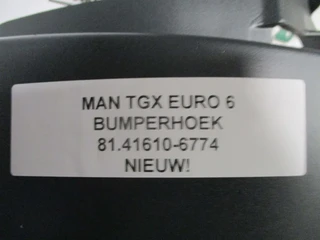MAN TGX - 81.41610-6774 Bumperhoek euro 6 rechts afbeelding 2 miniatuur