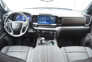 Chevrolet Silverado 2024 - 1500 6.2 High Country obrazek 3