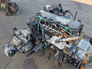 Cummins ISB6.7E5250B 2010 imagem 3 miniatura
