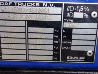 DAF LF 210 2015 - oprijlaadbak,airco bild 3