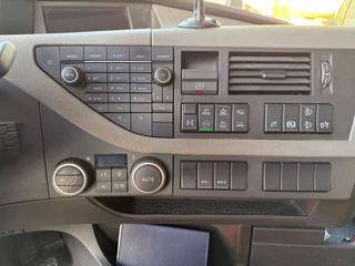 Volvo FH 2017 - 540 8x4 Pusher Tractor immagine 11