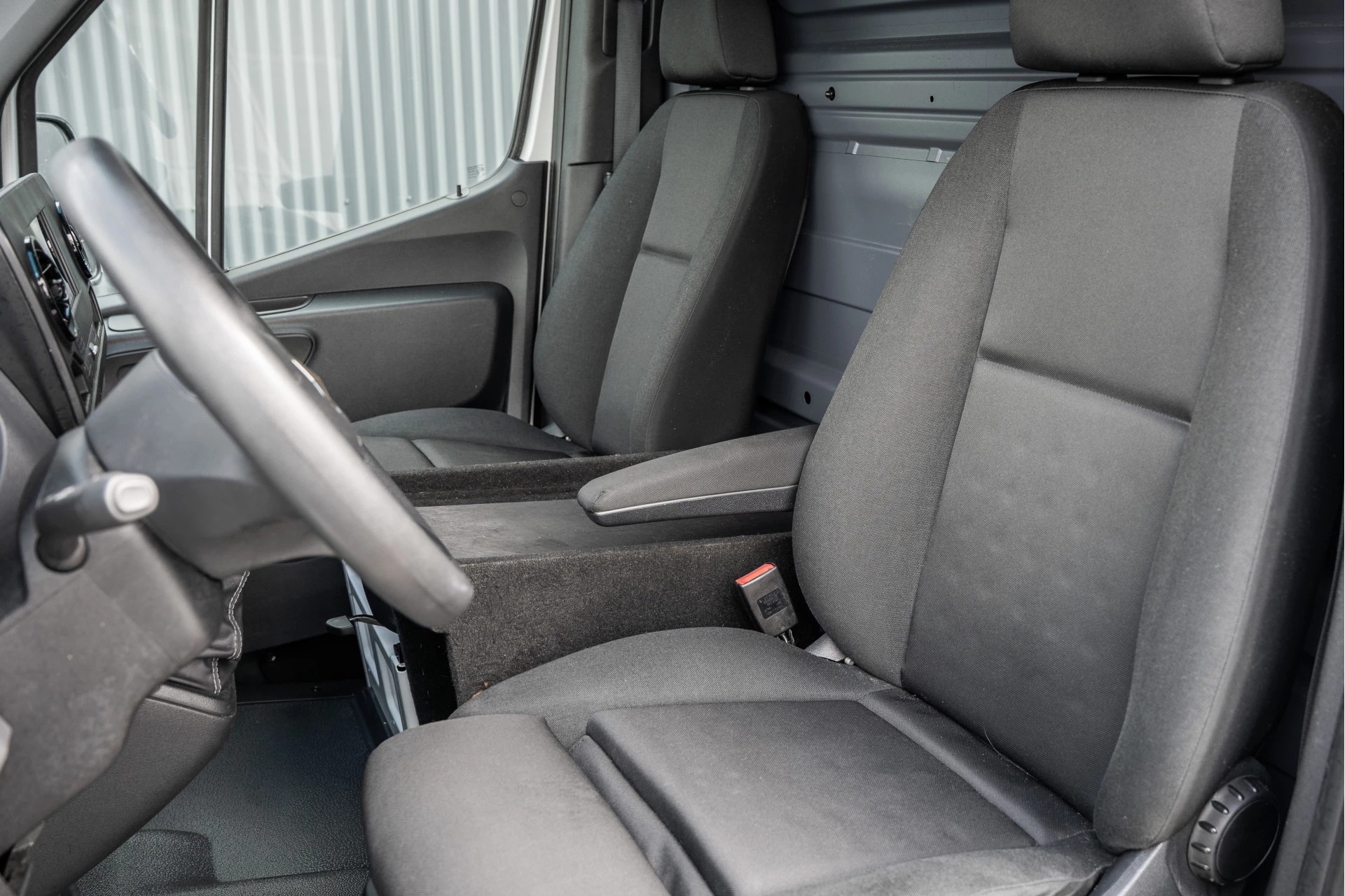 Mercedes-Benz Sprinter 2020 - 311 CDI RWD L2H2 | Volledig Ingericht | Mbux | Camera | Navi | Climatronic image 15