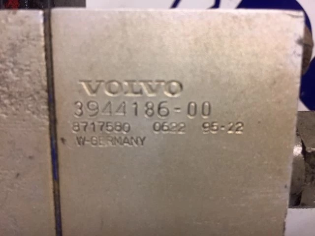 Volvo - 3944186 MAGNEETVENTIEL image 2