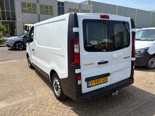 Renault Trafic 2017 - L1H1 120PK EURO6 AIRCO NAVI TREKHAAK afbeelding 4