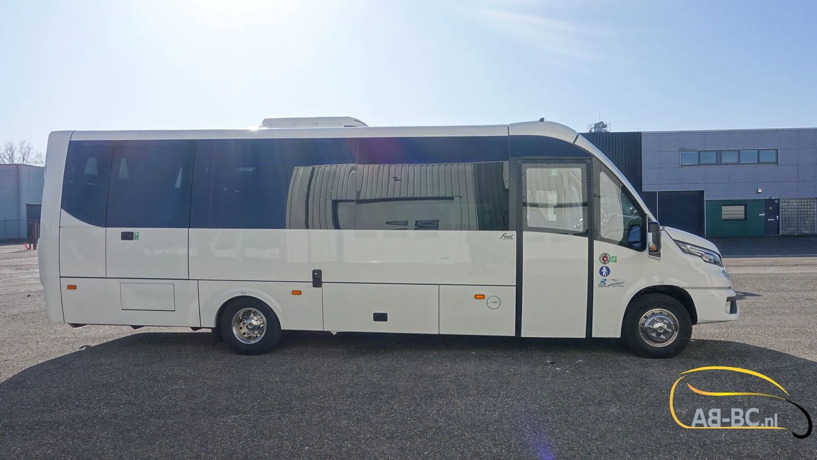 Iveco Rosero First Busworld Edition 31 Seats EURO 6 2026 afbeelding 5