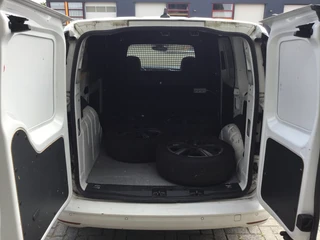 Volkswagen Caddy 2022 - Cargo 2.0 TDI DSG image 2 thumbnail