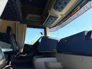 Scania R 2015 - R520 V8 image 10