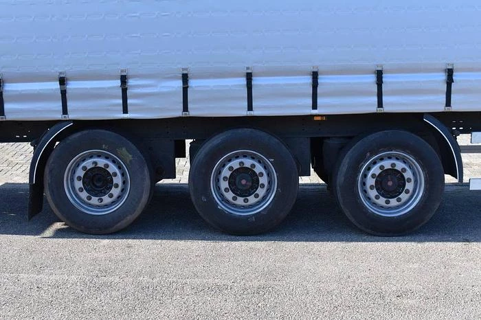 NORDIC S340 3 AXLE CURTAINSIDER SLIDING ROOF , NEW TILTS ,GALVANISED CHASSIS CODE XL ANTI THEFT. 2018 obrázek 36