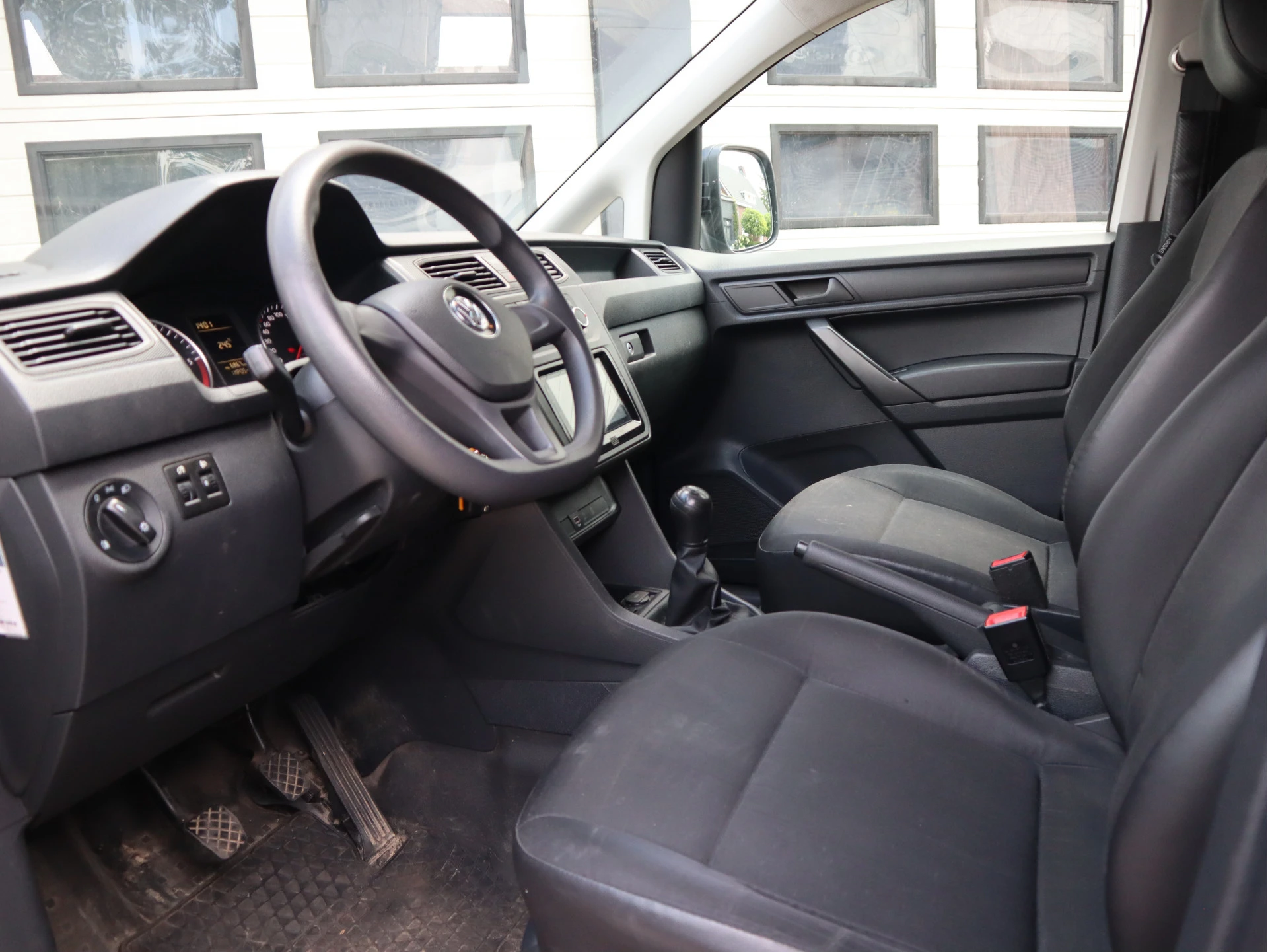 Volkswagen Caddy 2019 - 2.0 TDI 75 pk Euro 6 - Marge - Airco - Apple Carplay afbeelding 12